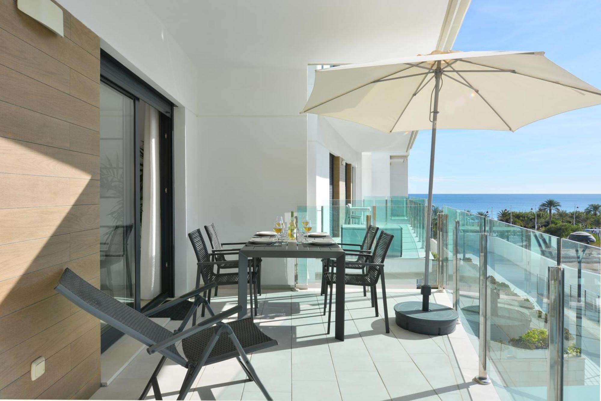 Beachfront Luxury Apartments By Nras 阿勒纳勒斯德尔索尔 客房 照片
